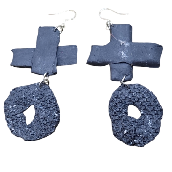 Silver Plated Polymer clay XOXO Earrings - Picture 1 of 2
